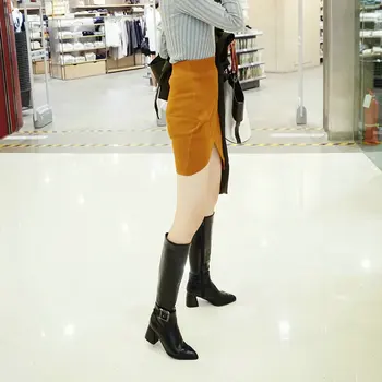 

2020 New Autumn and Winter Women's Horseshoe with Pointed Zipper Plus Velvet to Keep Warm Popular Fashion Large Size 34-43
