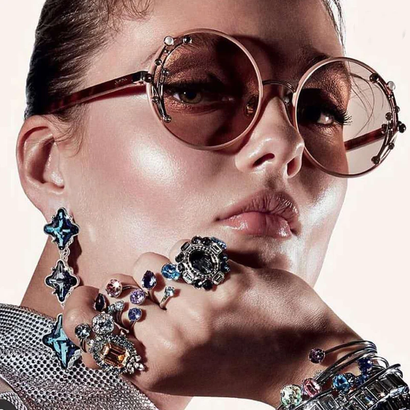 

New Luxury Brand Elegant Round Crystal Sunglasses For Women Vintage Gradient Pink Brown Shades Female Alloy Rhinestone Glasses