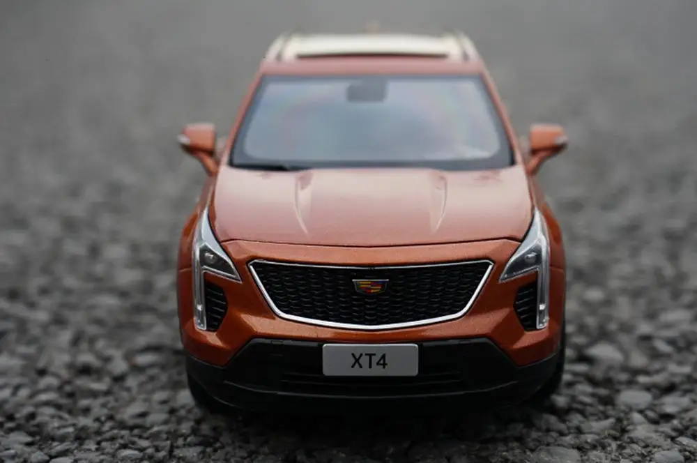 1/18 масштаб CADILLAC XT4 SUV коричневый литье под давлением модель автомобиля коллекционная игрушка подарок