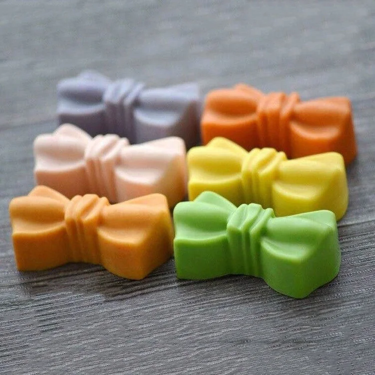 

SJ 6 cavities 3D Bow Tie Soap Mold Bow Cylinder Round Silicone Mold Resin Mold for DIY Candle Soap Making Cake Decorating