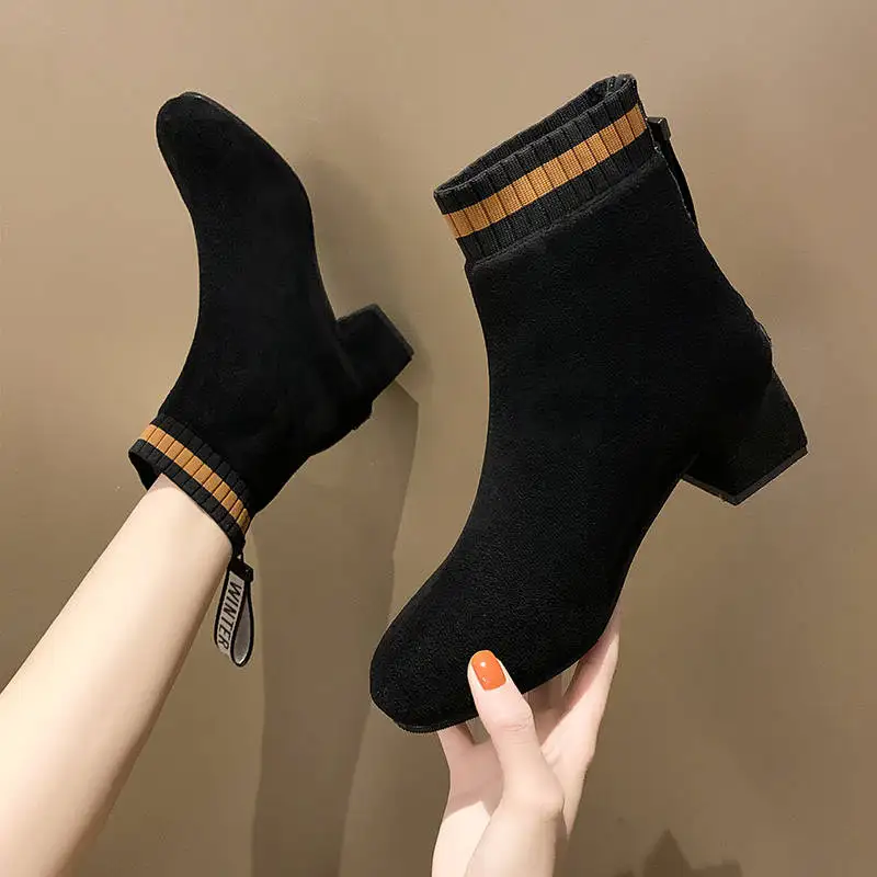 

Thick with ankle boots female 2019 new autumn wild fashion boots Korean retro simple with women's shoes net red boots tide