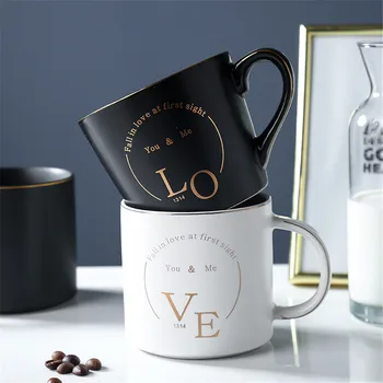 

Chic coffee Mugs Milk Tea Cup Creative Gold LOVE Pattern Ceramic Mug Breakfast Black White Personalized Drinkware Couple Gift