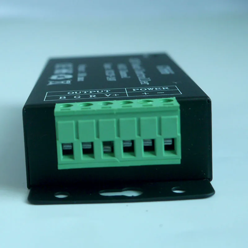 Wholesale 1 pcs GT666 Touch led dimmer DC12-24V 6Ax3channel Max 18A RGB controller for 5050 RGB led strip lights free shipping