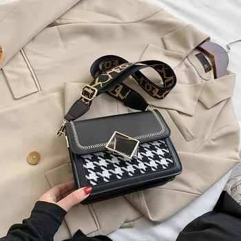 

2020 new mini messenger bag women's fashion ins super fire retro wide shoulder belt messenger bag simple style cross bag