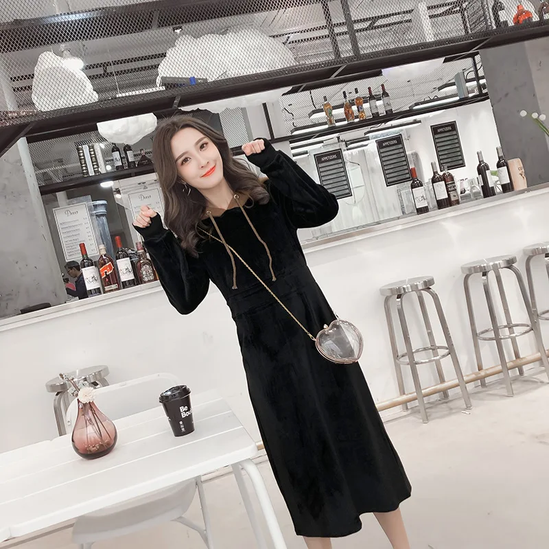 

2018 Autumn And Winter Hooded Embroidery Mid-length Hoodie Dress