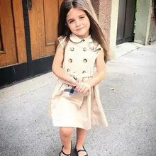 Модное платье принцессы без рукавов с декоративными пуговицами для маленьких девочек, детское праздничное платье для девочек, уличная одежда