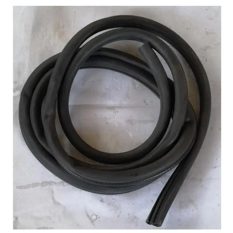 Cab Outer Door Frame Weather Strip Seal 7011039 for Bobcat T110 T180 T200 T300 |