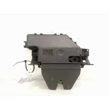 

8196401 Trunk lock/Porton Bmw 1 Series Saloon (e81/e87) 118d Limited Sport Edition