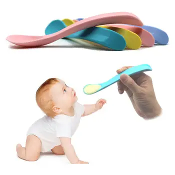 

Newborn Baby Feeding Spoon Solid Color Infant Baby Spoon Soft Silicone Feeding Tableware Weaning Supplies Soft smooth surface