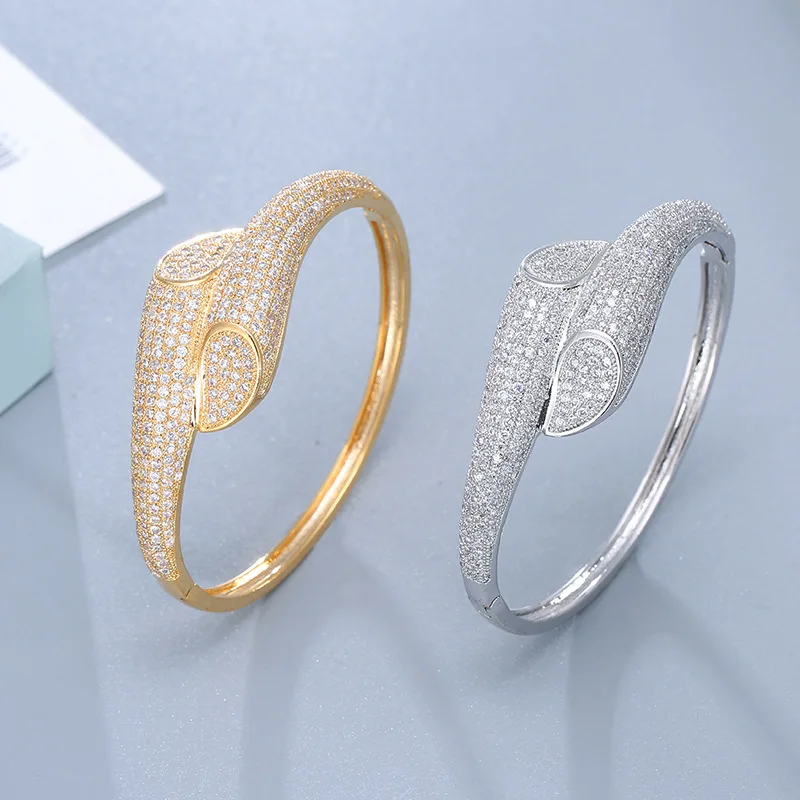 

Europe and the United States sell micro inlay zircon bracelet ring set quality don't rub off vacuum plating copper