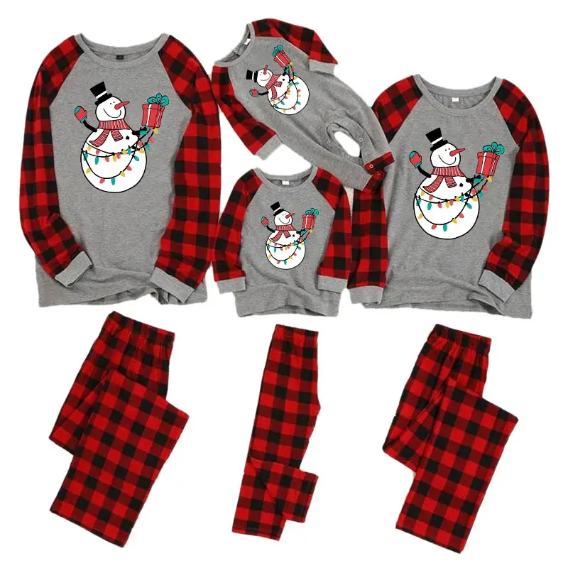 Одинаковые комплекты для семьи; рождественские пижамы с принтом снеговика; милый комплект для родителей и детей с рисунком; одежда в клетку; зимняя одежда для сна - Цвет: Color1