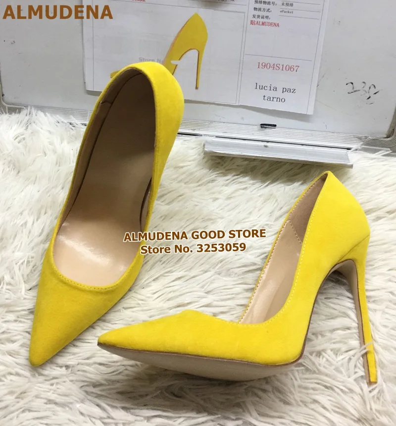 1904S1067 亮黄色绒面尖头12cm 名流