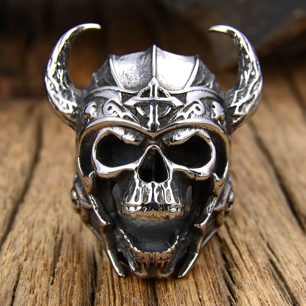 

Sainmax Vintage tauren gladiators ring for men Stainless steel skull ring for men accessories