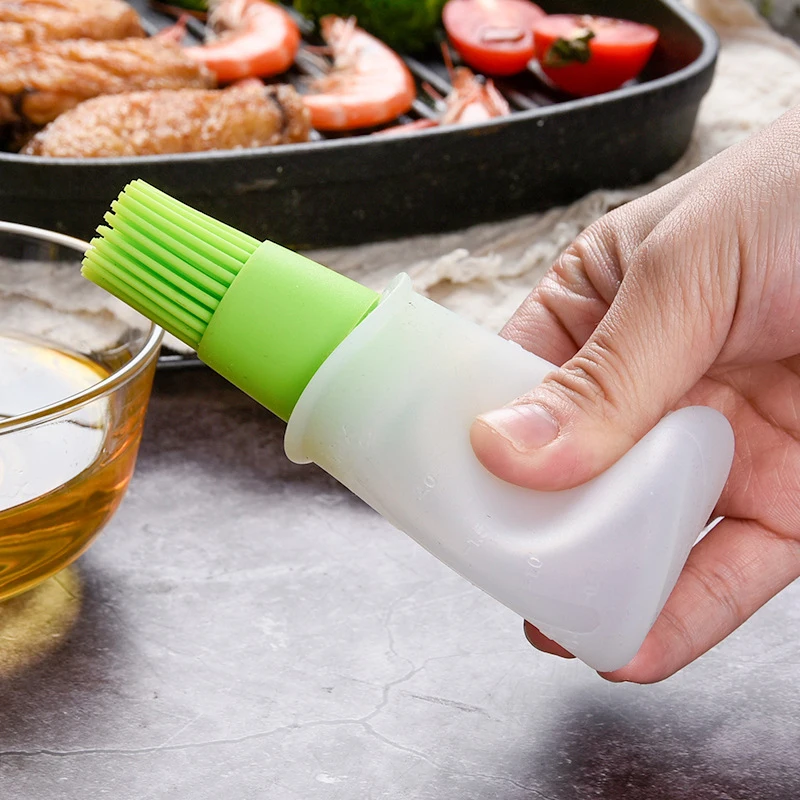 1Pc Portable Silicone Oil Bottle With Brush Bbq Baking Oil Bottle With Scale Pastry Baking Oil Brushes Kitchen Bbq Cooking Tools
