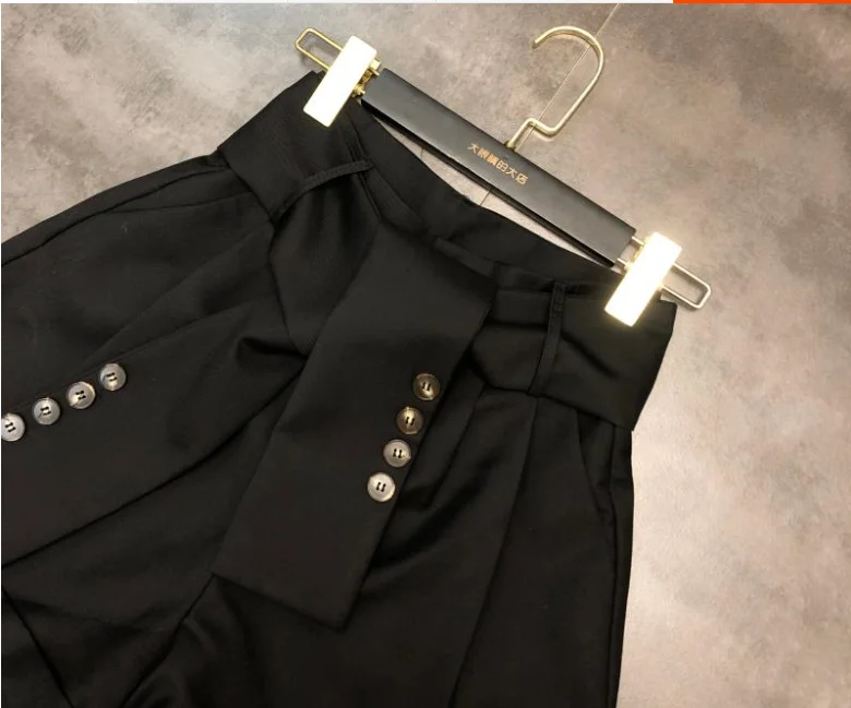 Fall New Button Design Belt High Waist Women Shorts Solid Color Female Wide Leg Shorts
