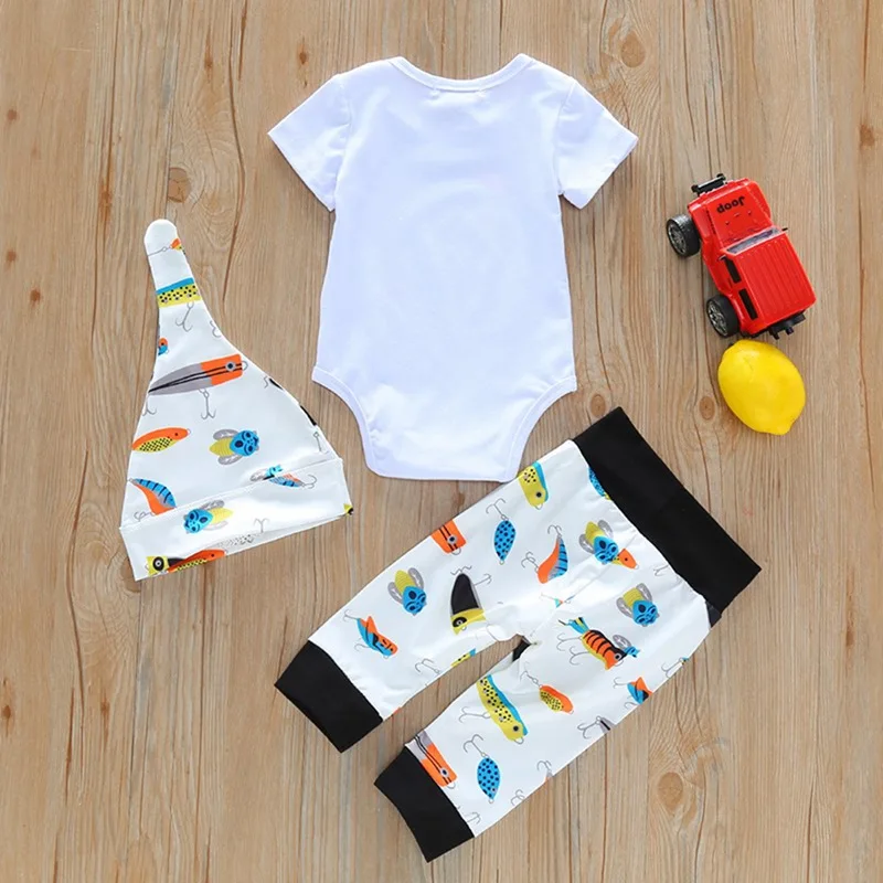 Одежда для новорожденных мальчиков с принтом «Daddy's Fishing Buddy»; боди; топы; длинные штаны; шапка; одежда для детей 0-24 месяцев; Милые комплекты из 3 предметов для маленьких девочек