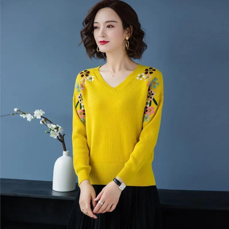 

Women Striped Sweaters and Pullovers 2021 Fashion Female New Arrival Knitted Pullover Tops Loose Elegant Cotton Pull Jumper