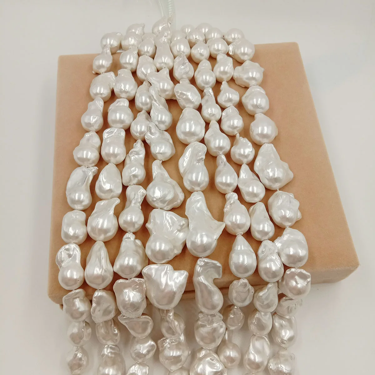 Billige 16 zoll 100% süßwasser lose perle mit barock form in strang, 15 27mm x 17 32mm großen barock perle. Überzogene farbe