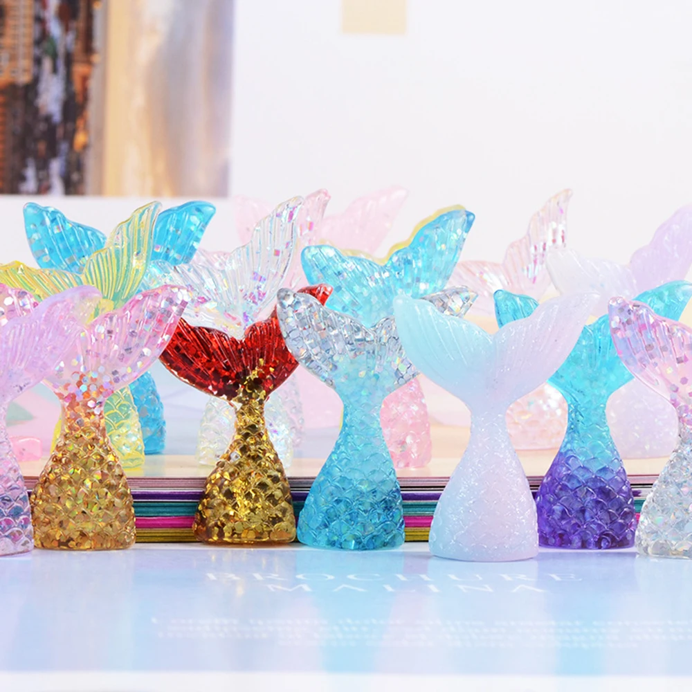 Qibu 10pcs Resin Mermaid Resin Art Supplies Golden Glitter Transparent