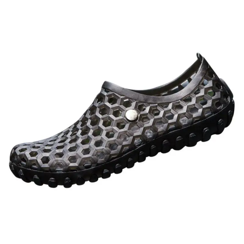 breathable clogs