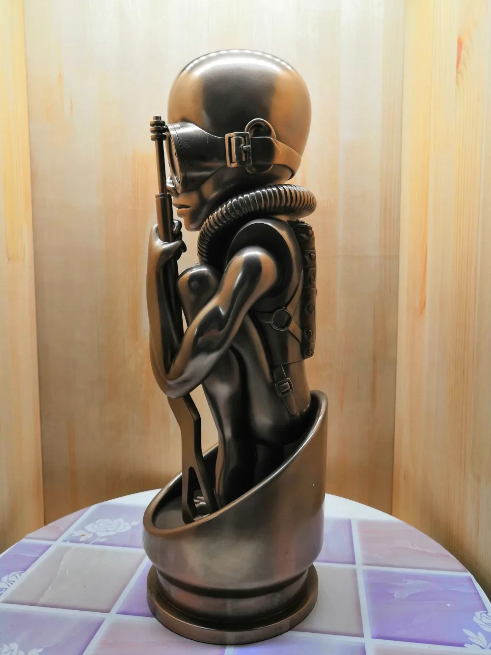 15,35 "Статуя инопланетяне против Хищника бюст H. R. Giger полноразмерный портрет AVP2 Смола Коллекционная модель игрушки 39 см коробка Z2392