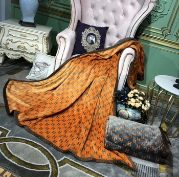 

Soft Flannel Printed Blanket Double-sided Thick Warm And Soft Multifunctional Blanket High Quality Decorative Throw Blanket