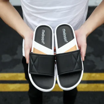 

Men Summer Big Size Slippers Leisure Outdoor Slides Bathroom Slides Simple Flip-Flops Fashion Beach Sandals Light Home Slippers