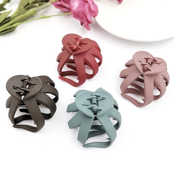 

Geometric Frosted Women Hair Claws Crab Plastic Adult Hair Clip Barrettes Sweet Cute Hairpins Fashion Girls Hair Accessories