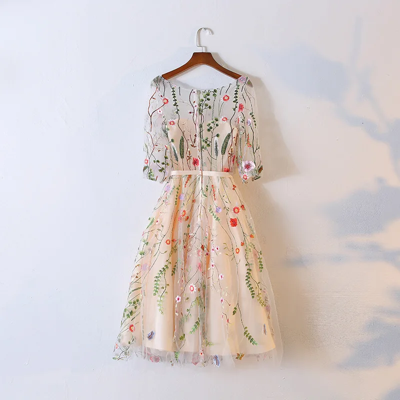 

BacklakeGirls Tulle Embroidery Graduation Dresses Scoop Neck Hlaf Illusion Sleeves Zipper Back Abschlusskleid For 8th Grade