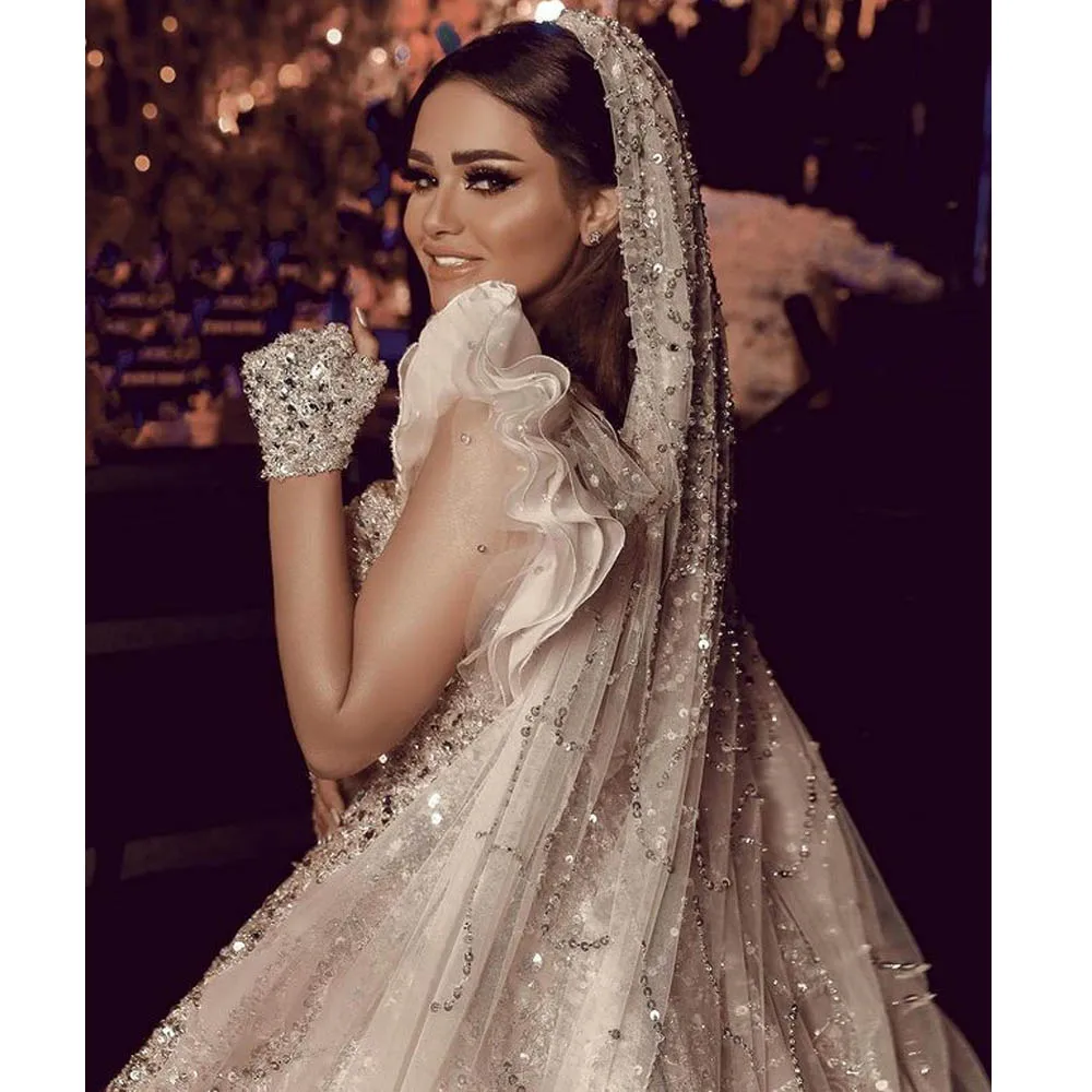 

Wedding Dresses Customized Dubai Arabic Capped Sleeves Pearls Bridal Gowns 2021 Long A Line Wedding Gown Bride