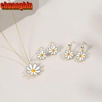 

Fashion Jewelry S925 sterling silver chrysanthemum zircon necklace ladies small daisy clavicle chain necklace silverware