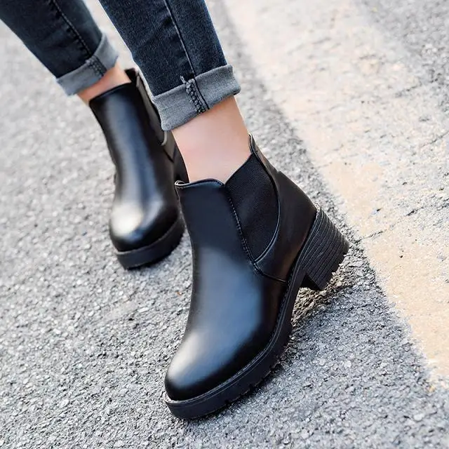

Promotional Winter Autumn Women Boots Platforms Square Heel Ankle Boots Paint Leather Boots Motorcycle Botas Lady Shoes