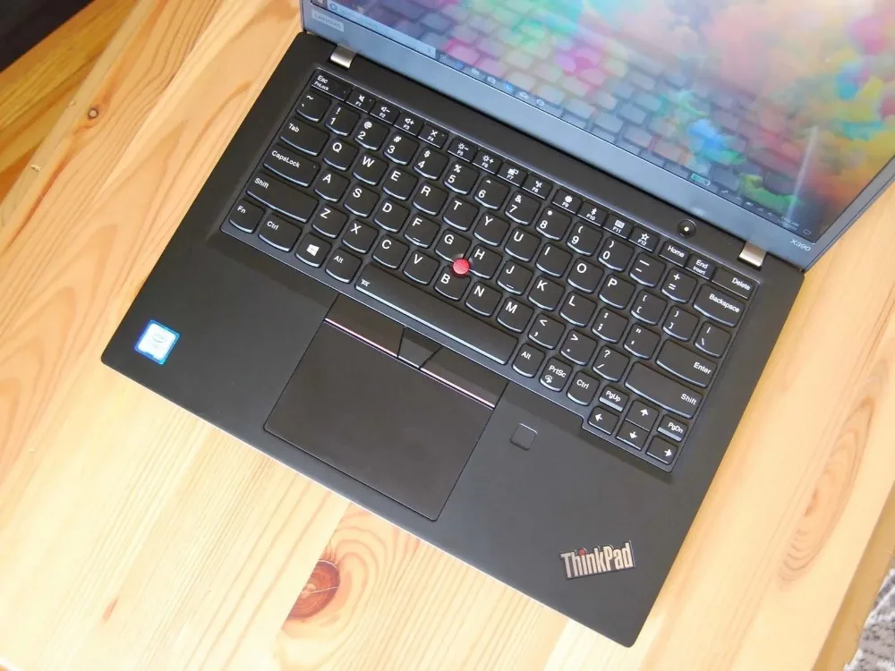 lenovo-thinkpad-x390-keyboard-02~3_conew1