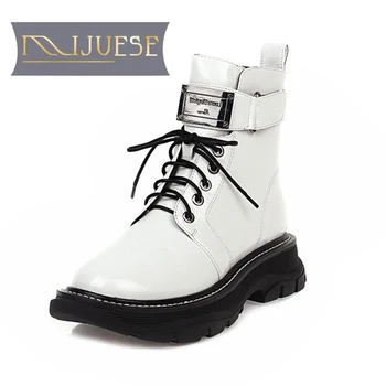 

MLJUESE 2021 women ankle boots Microfiber lace up Metal Decoration boots winter short plush round toe high heels women boots