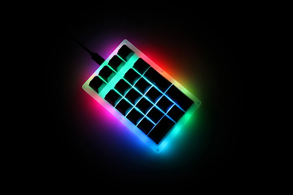 21 teclas, 20% Numpad, PCB Case, Hot