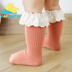 Chaussettes en dentelle pour bébé, antidérapantes, sans couture, en coton doux, pour enfant en bas âge, princesse, respirantes, à rayures, pour printemps et automne 