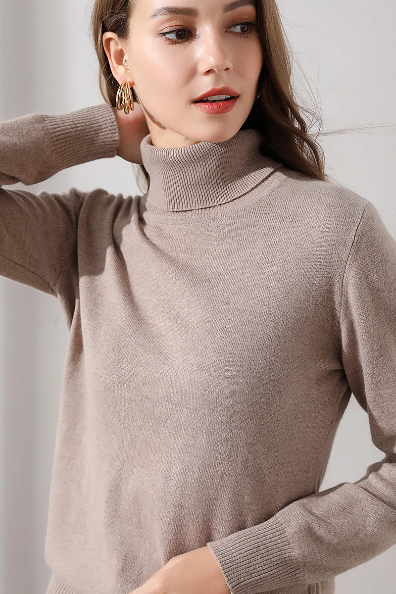 

2019 new pure wool sweater women's pile collar high collar pullover autumn and winter solid color cashmere sweater sweater