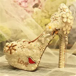 Женские свадебные туфли с жемчугом, украшение в виде цветка; туфли-лодочки с аппликацией; пикантные вечерние туфли с круглым носком на