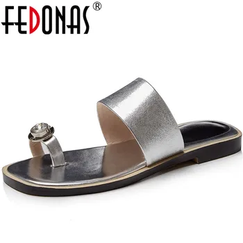 

FEDONAS Women Rhinestone High Quality Slippers Patent Leather Flat Sandals Classic Shoes Spring Summer Concise Shoes Woman