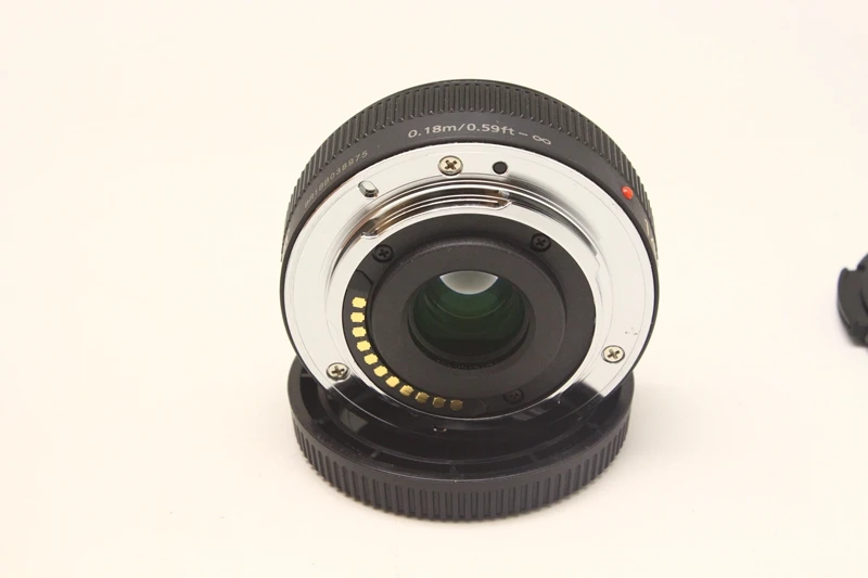 Б/у, Panasonic Lumix G 14 мм f/2,5 объектив, стеклянная поверхность без царапин