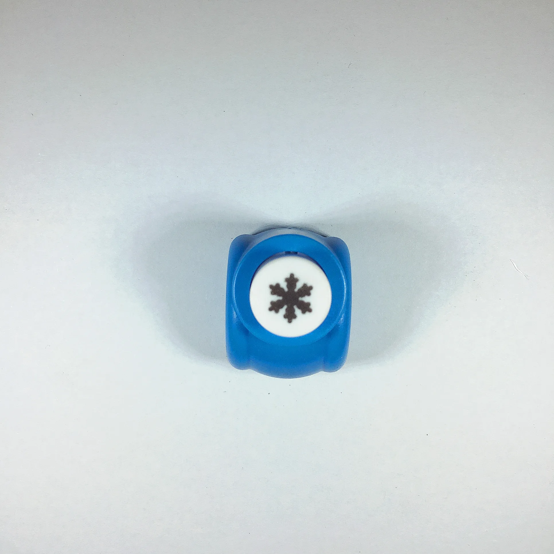 snowflake Мини-дырокол для скрапбукинга ручной резак для открыток Ситцевая печать сделай сам цветок бумажный дырокол форма - Цвет: snowflake