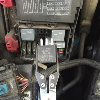 

Fuse Relay Puller Pliers Tool Extractor Car Mechanic For removing Thin tips