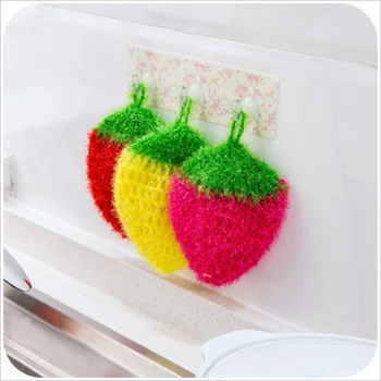 

1PC Strawberry Crochet Dish Washing Scrubber Net Cloth Scrubber Durable Cleaning Brush Sponge Scouring Pad Stocking Stuffers