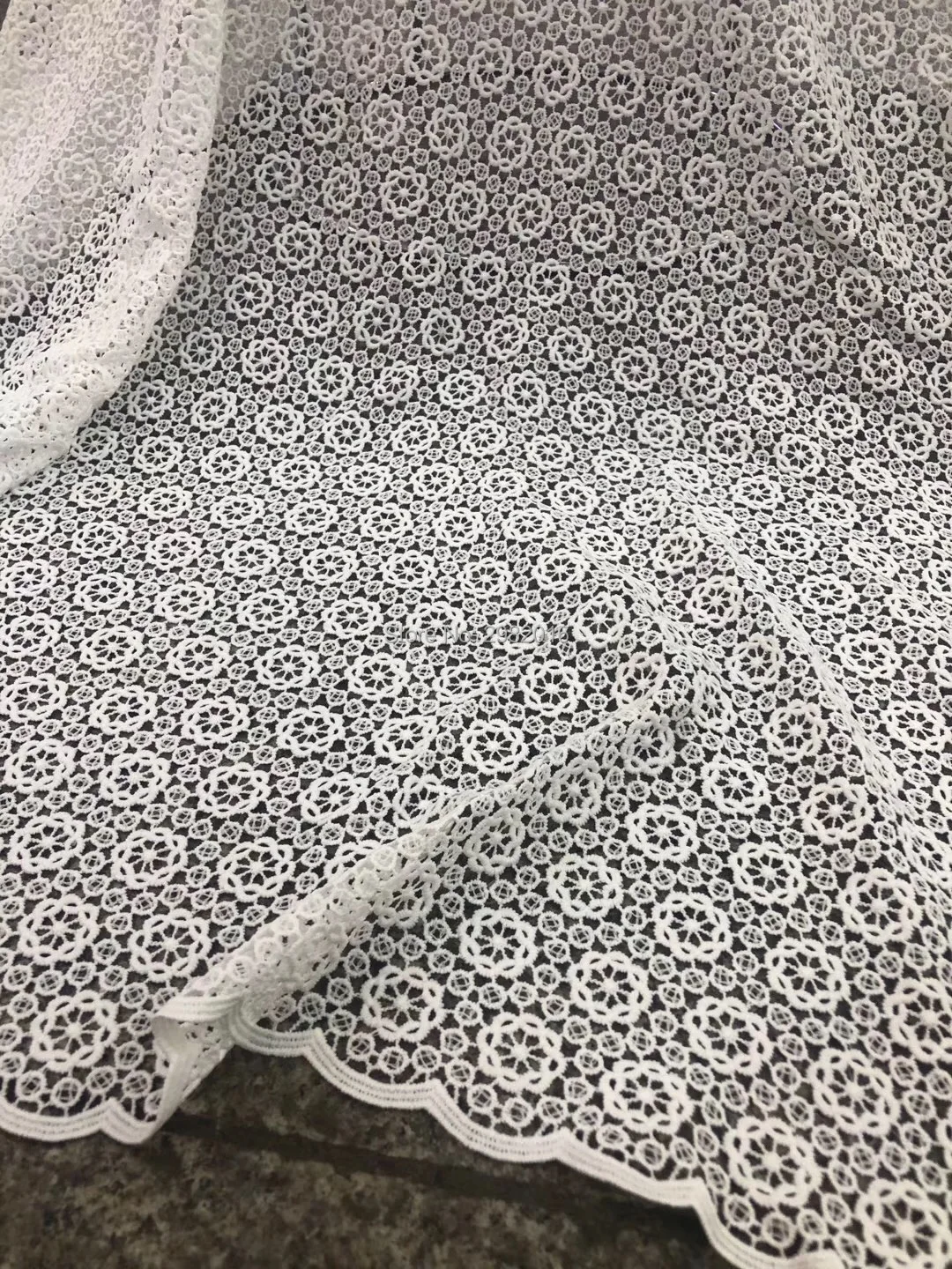

Nigerian Guipure Cord Lace Fabric Embroidery 2019 High Quality Lace White African Cotton Lace Fabric for Wedding Dress BC983