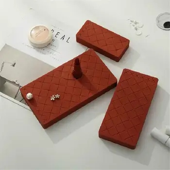 

Chocolate Lipstick Storage Box Silicone Fashion GIRL'S Creative Makeup Dresser Desktop Makeup Organizing Box Storage Box Table