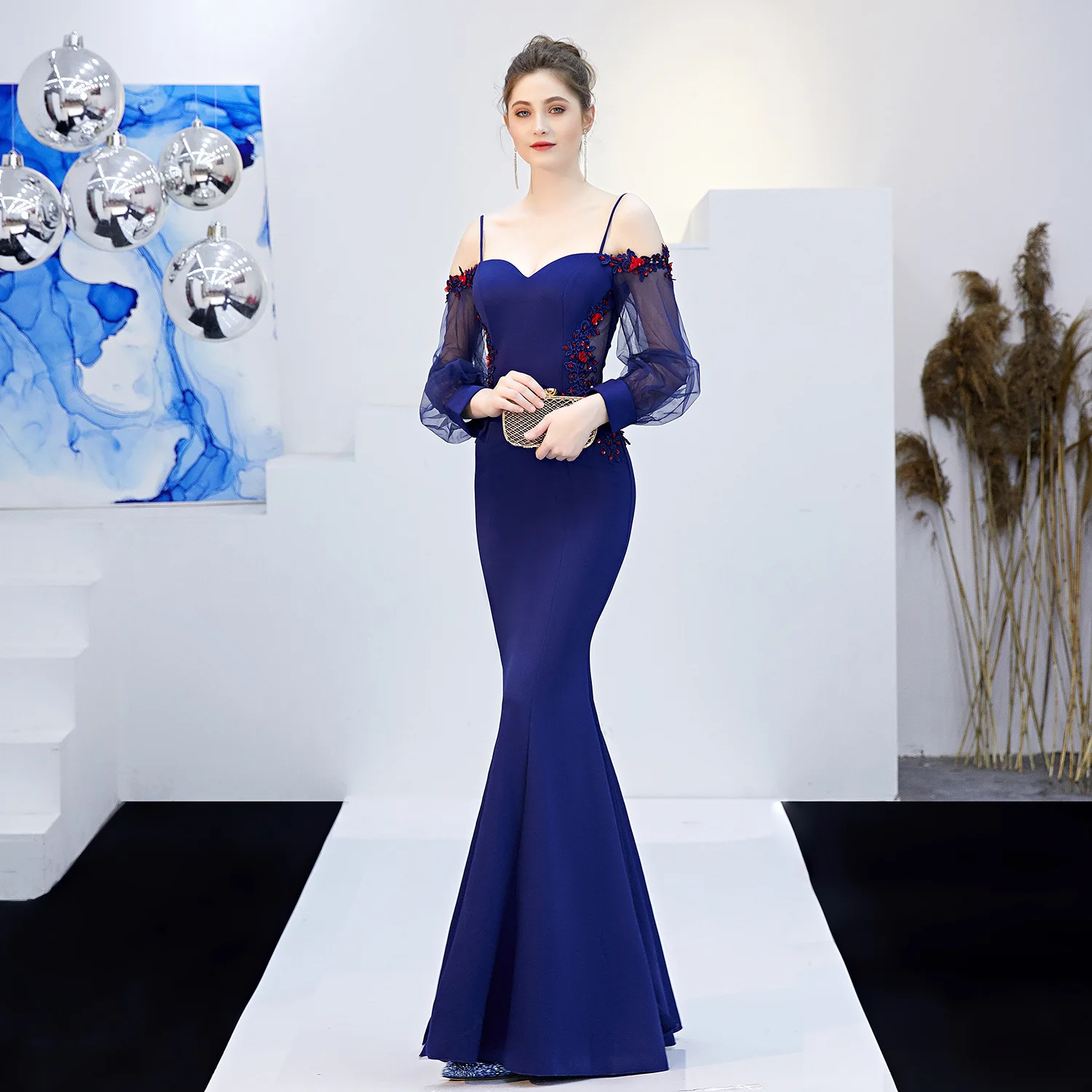 

noble embroidery evening Dresses Sequined Mermaid Prom Dress Elegant V-Neck Party Dress applique long evening gown