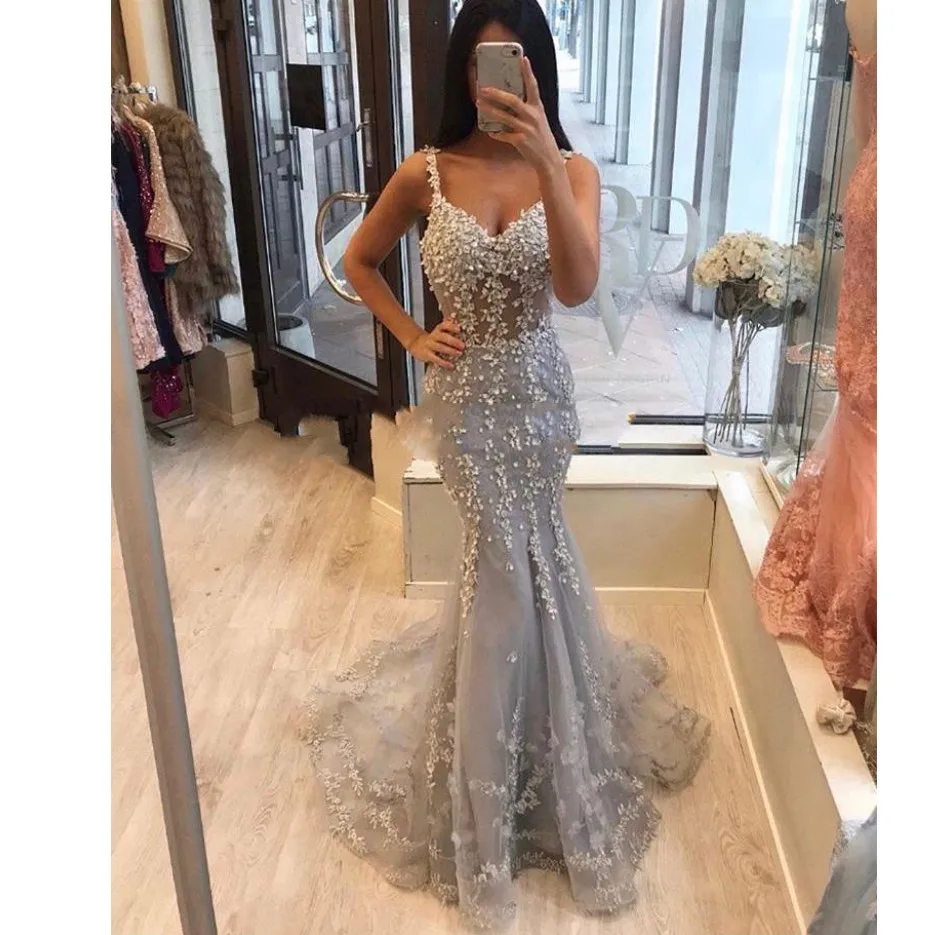

Modest 2019 Light Gray Lace Mermaid Evening Dresses Beaded Long Evening Gowns Abiye Robe De Soiree Party Dress