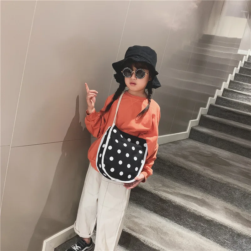 

Children's Single-shoulder Bag 2019 Spring Korean-style New Style Hipster Polka Dot Canvas Bag Versatile Literature And Art Girl