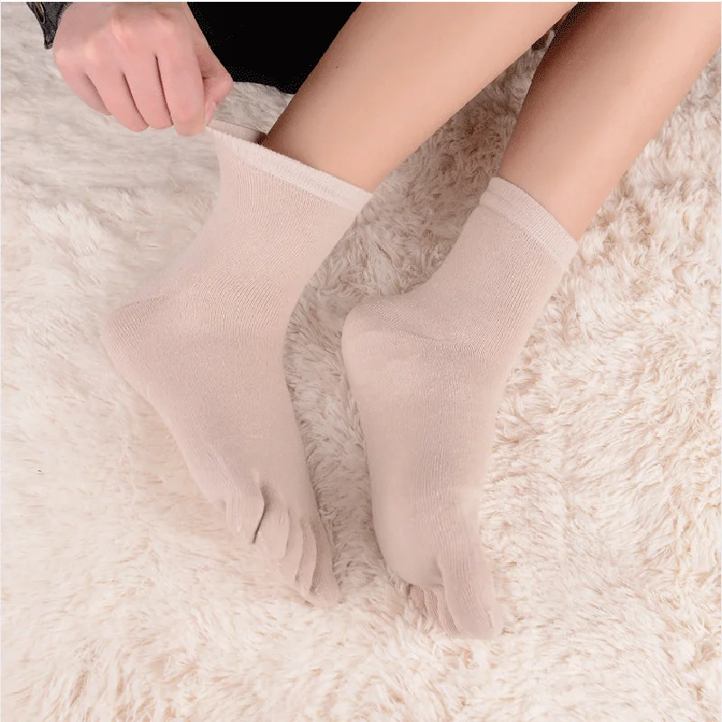 5 Pairs Winter Thermal Socks for Women Thicken Cotton Terry Five Finger Socks Solid Simple Breathable Warm Snow Socks with Toes 13 H8f5fc36ac3e24dda8a0ea123207019217