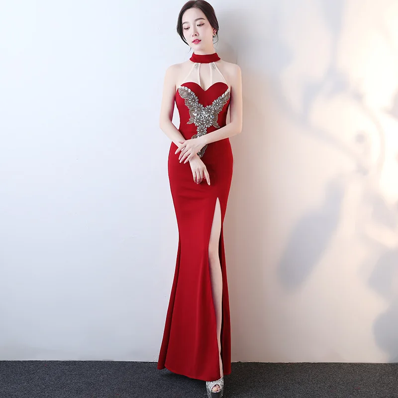 

Wine Red Mermaid Sexy Long Cheongsam Modern Oriental Style Host Qi Pao Women Chinese Evening Dress Qipao Promotion Robe Rouge